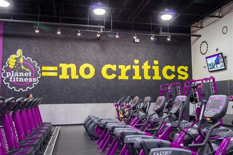 Is Planet Fitness Open New Years: A Time for Reflection and Resolutions